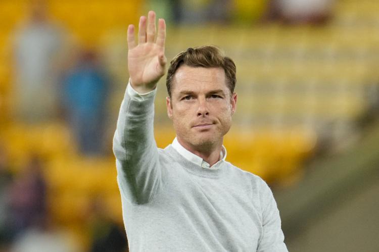 帕克:每分钟都反复检查,这不是裁判问题而是200多英里外的操作